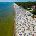 Planujesz "sierpniówkę" nad Bałtykiem? W tych miejscach będą prawdziwe tłumy 