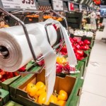 Plastik z reklamówek zamienią w coś przydatnego. Nastąpił przełom