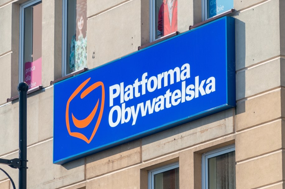 Platforma Obywatelska zmieni nazwę i logo /Shutterstock