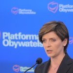 Platforma: PiS chce brać młodzież w kamasze