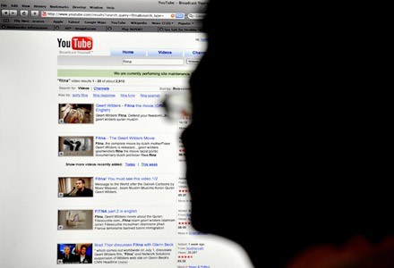 Płatne usługi mają sprawić, że YouTube zacznie wreszcie przynosić dochody /AFP