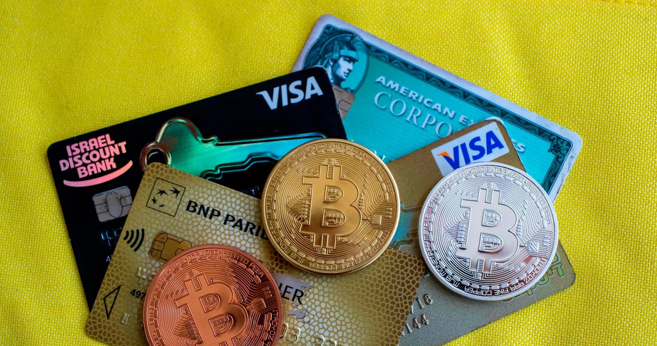 Płatności w bitcoinach nadchodzą /AFP