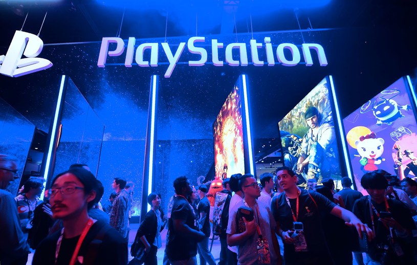 PlayStation kupuje studio gier i rozwija asortyment gier mobilnych /AFP