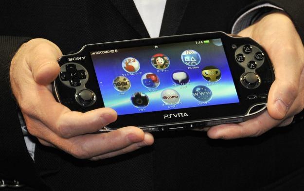 PlayStation Vita - pomimo naszpikowania technicznymi nowinkami - sprzedaje się słabo /AFP