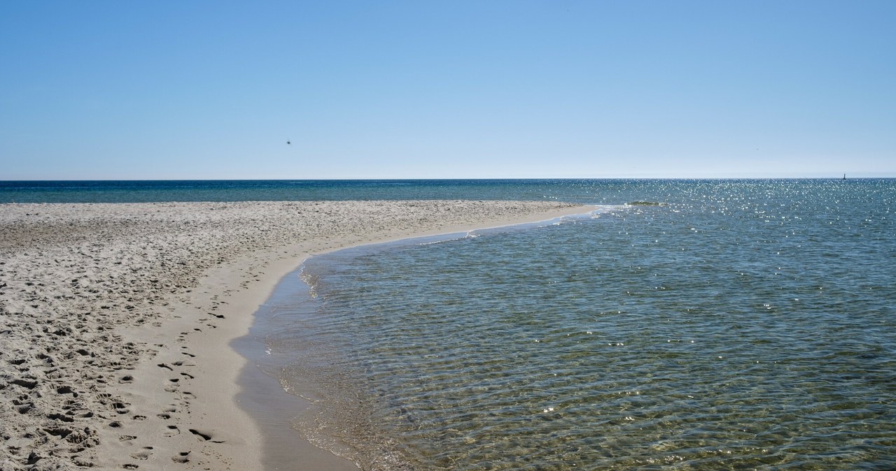 Plaża na Półwyspie Helskim skradła serca internautów. Uznano ją za najbardziej fotogeniczną w Polsce /Mateusz Grochocki/East News /East News