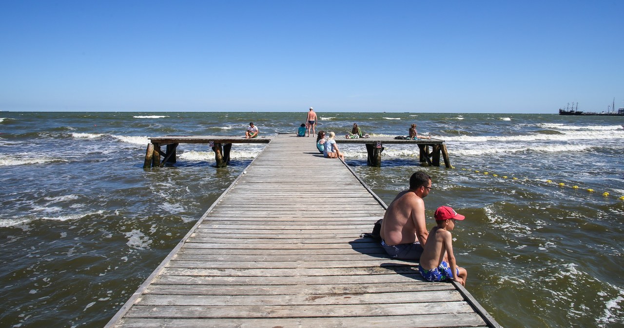 Plażowicze muszą zadowolić się samym widokiem... /Karolina Misztal /Reporter
