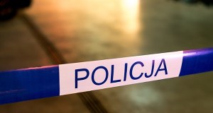 Płód w zamrażalniku. W mieszkaniu dwoje malutkich dzieci