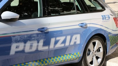 Płonące auta na autostradzie, zamaskowani bandyci. Brawurowy napad na konwój