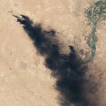Płonące szyby naftowe w północnym Iraku