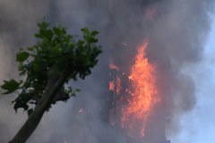 Płonący wieżowiec w Londynie, są ranni