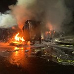 Płonęły ciężarówki na A1. Trzy osoby ranne, występują utrudnienia