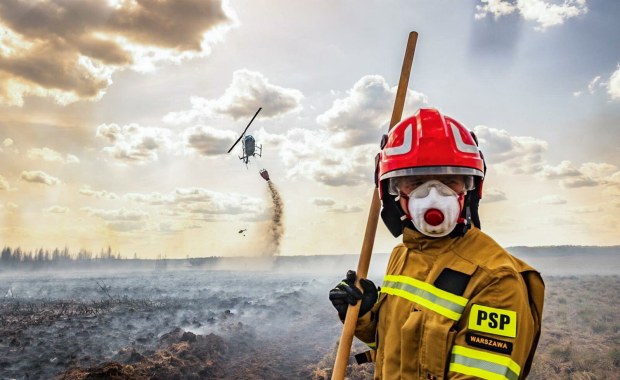 Płonie park narodowy. Drony i śmigłowce w powietrzu