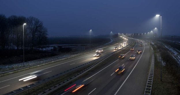 Płynność jazdy autostradą zależy w dużej mierze od kultury kierowców. /Philips