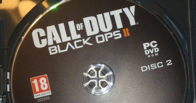 Płyta z grą Call of Duty: Black Ops II dostępna w polskiej dystrybucji /