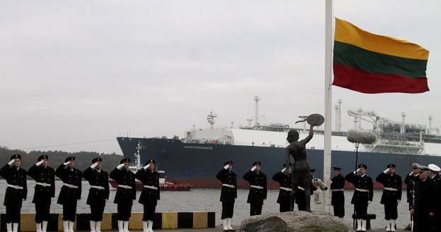 Pływający terminal LNG "Niepodległość" już w Kłajpedzie /EPA