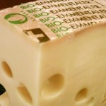 Po 100 latach rozwiązano zagadkę dziur w szwajcarskich serach
