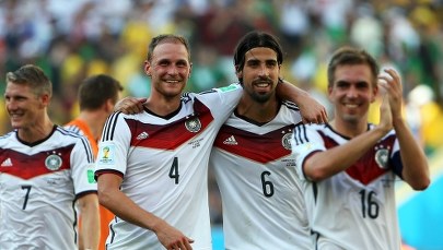 Po 100 tys. euro dla każdego piłkarza