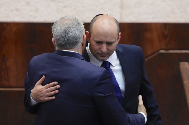 Koniec ery Netanjahu. Naftali Bennett na czele rządu - RMF 24