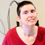 Po 18 latach odzyskała głos dzięki implantowi. "W końcu żyję"