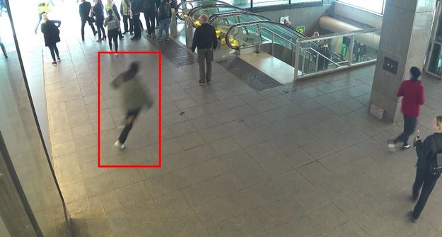 Po ataku Akiłow uciekł do stacji metra /SWEDISH POLICE /PAP/EPA