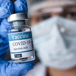 Po drugiej dawce szczepionki objawy długiego covid mogą zniknąć