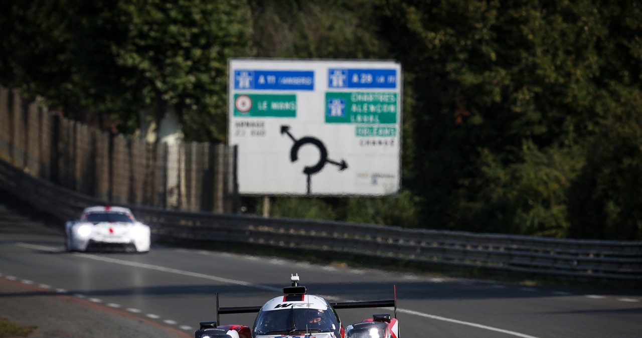 Po dwóch miesiącach przerwy Kubica znów pojedzie w wyścigach długodystansowych /Getty Images