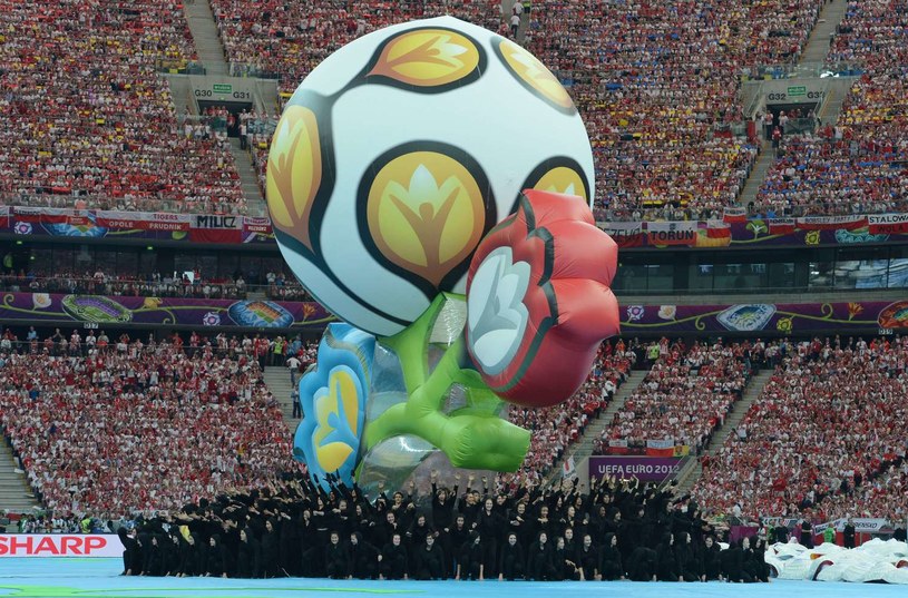 Po Euro 2012 Polska będzie gospodarzem kolejnej dużej imprezy piłkarskiej /AFP