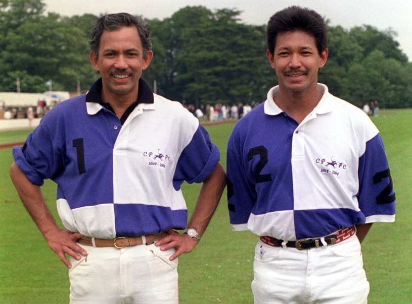 Po lewej: sułtan Brunei, Hassanal Bolkiah, po prawej: Jefri. Obaj lubią grać w polo i do pewnego czasu występowali w jednej drużynie. Teraz ich relacje trochę się popsuły... /Getty Images