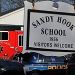 Po masakrze uczniowie wracają do szkół w Newtown