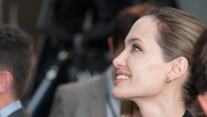 Po mastektomii Jolie lekarze przestrzegają przed domowymi testami   