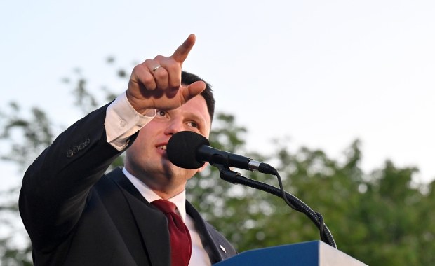 "Po moim trupie". Mentzen grzmi o Nawrockim i Bielanie