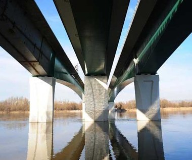 Po nowym warszawskim  moście 116 km/h! Średnio :)