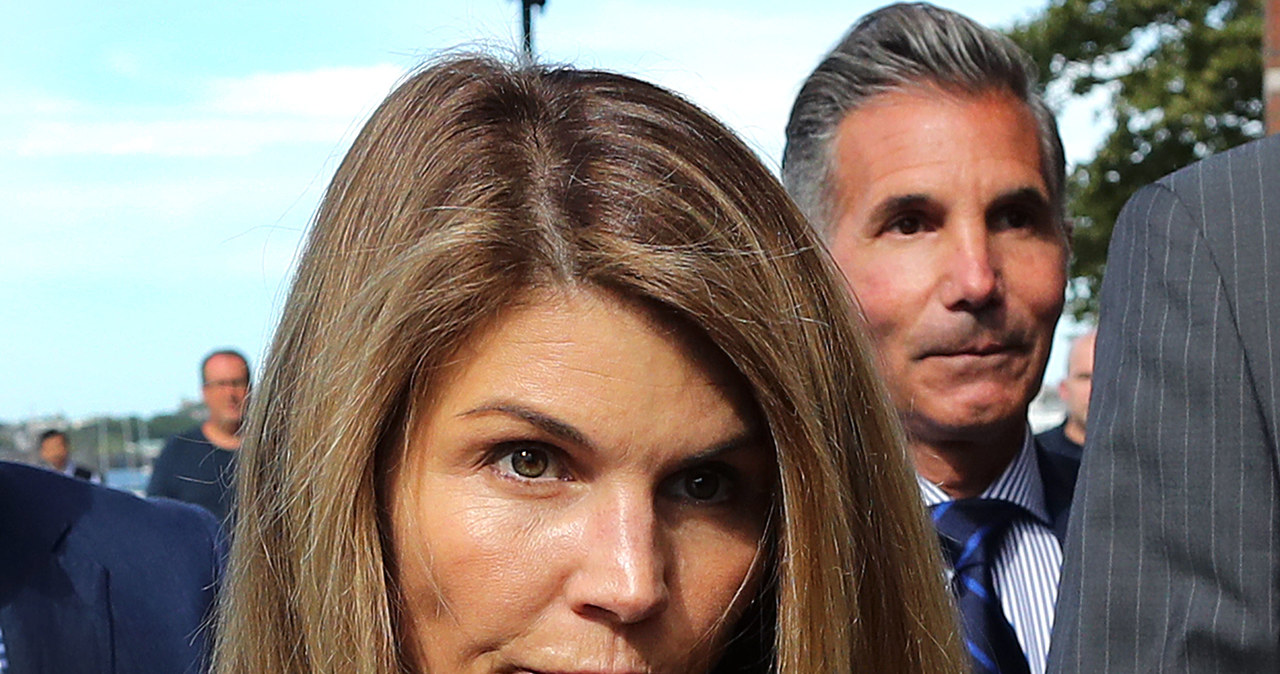 Po opuszczeniu więzienia Lori Loughlin była wrakiem człowieka /Boston Globe /Getty Images