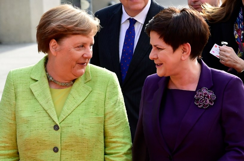 Po otwarciu targów Szydło i Merkel spotkają się na roboczej kolacji /TOBIAS SCHWARZ /AFP