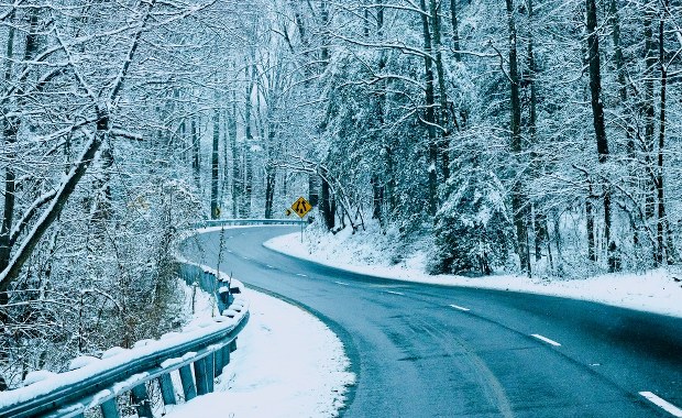 Po paraliżu komunikacyjnym lepsza sytuacja na małopolskich trasach 