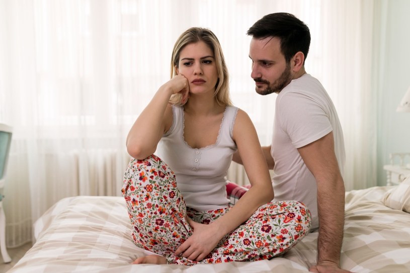 Po pewnym czasie w relacji może pojawić się brak namiętności /123RF/PICSEL
