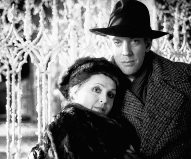 Po przygodzie z Fellinim Sutherland zagrał w arcydziele innego z włoskich mistrzów kina - epickim "Wieku XX" Bernardo Bertolucciego. Kanadyjski aktor dzielił ekran z legendą włoskiego kina Laurą Betti.