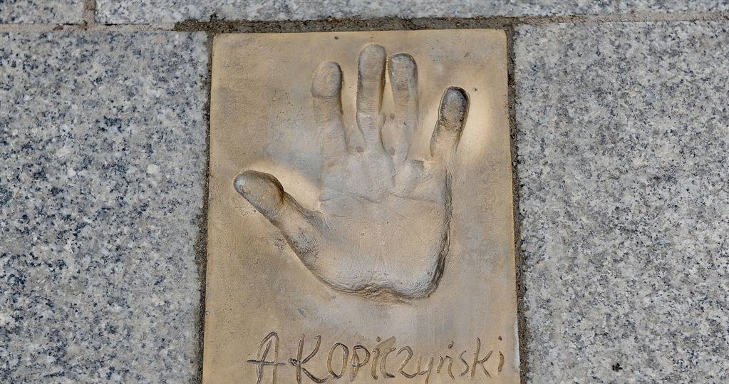 Po raz ostatni Andrzej Kopiczyński pojawił się publicznie w lipcu ubiegłego roku na Festiwalu Gwiazd w Międzyzdrojach, by odsłonić odcisk swej dłoni na słynnej Promenadzie Gwiazd /Agencja W. Impact