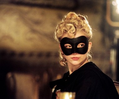 Po raz pierwszy usłyszeliśmy o Dormer w 2005 roku, kiedy zadebiutowała na kinowym ekranie w historycznym dramacie Lasse Halstroma "Casanova". Reżyser był pod takim dużym wrażeniem debiutantki, że specjalnie dla niej rozbudował początkowo niewielki wątek jej bohaterki Victorii.