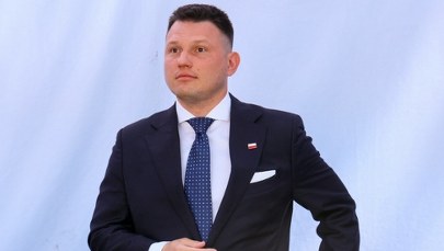 PO reaguje na film Mentzena. "Składamy pozew"