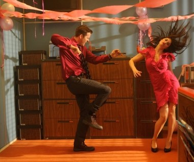 Po roku 2013 Gemma Arterton skupiła się na pracy w teatrze, pojawiając się tylko w skromnych produkcjach filmowych, często w małych rolach. W czarnej komedii "Głosy" (2014) wcieliła się w koleżankę z pracy głównego bohatera - schizofrenika. Gdy zostaje ona przez niego niechcący zabita, protagonista prosi o pomoc swojego psa i kota.