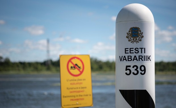 Po rosyjskiej prowokacji Estonia wzmacnia ochronę granicy. "Unikatowe rozwiązanie"