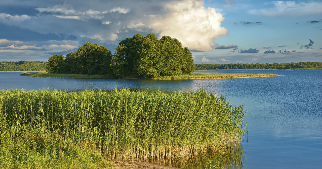 Po sukcesie Podlasia, Warmia i Mazury też wyemitują bony turystyczne /123RF/PICSEL
