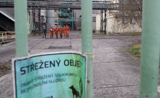 Po tragedii w kopalni w Karwinie: Wysłanie ratowników po ciała zabitych zbyt ryzykowne