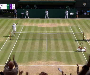 Po tym zagraniu publiczność wiwatowała na stojąco! Wimbledon: Novak Djokovic - Nick Kyrgios. WIDEO