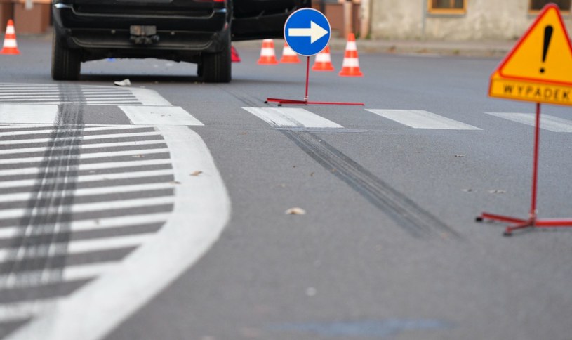 Po wprowadzeniu pierwszeństwa dla pieszych "wchodzących" na przejście liczba wypadków na samych przejściach wzrosła w Polsce o 38 proc. /Łukasz Solski / East News /Agencja SE/East News