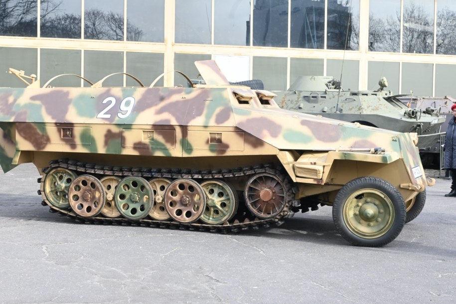 Po wstępnej konserwacji okazało się, że stan techniczny transportera pozwala na przywrócenie do pełnej sprawności. /Muzeum Oręża Polskiego w Kołobrzegu /