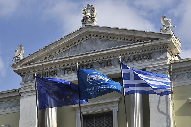 Po wyjściu Grecji z euro zarobki spadłyby o ponad połowę /AFP