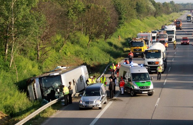 Po wypadku przez wiele godzin autostrada była zablokowana /HEINZ REISS /PAP/EPA