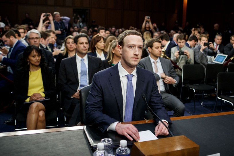 Po wypłynięciu afery z Cambridge Analytica problemy miał m.in. założyciel Facebooka, Mark Zuckerberg /East News